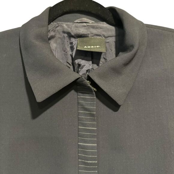 AKRIS Navy Blue Short Sleeve Wool Blazer - Picture 5 of 10